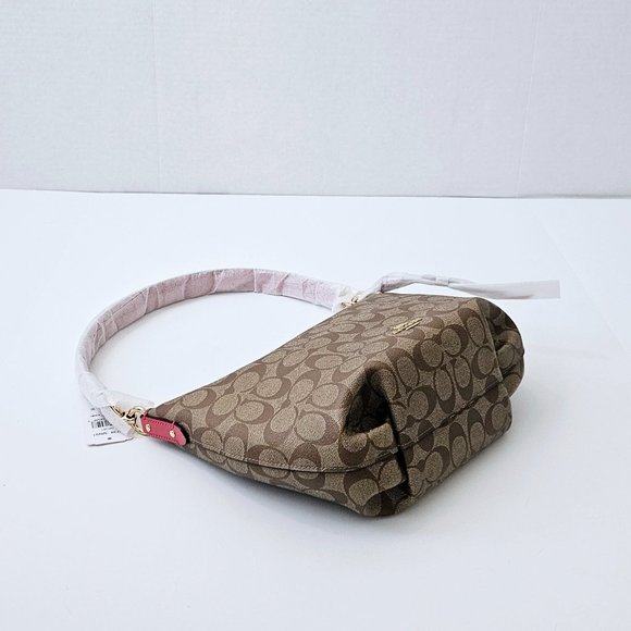 COACH Hobo In Signature Canvas - Picture 5 of 8